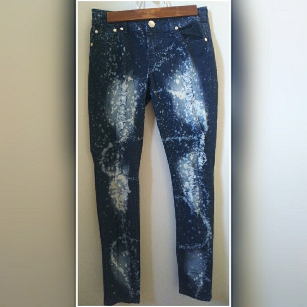 Cleo distressed bleached skinny jeans size 9